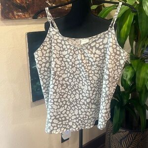 Ladies blouse size large in GUC